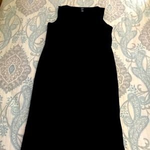 Long Black Sleeveless Dress